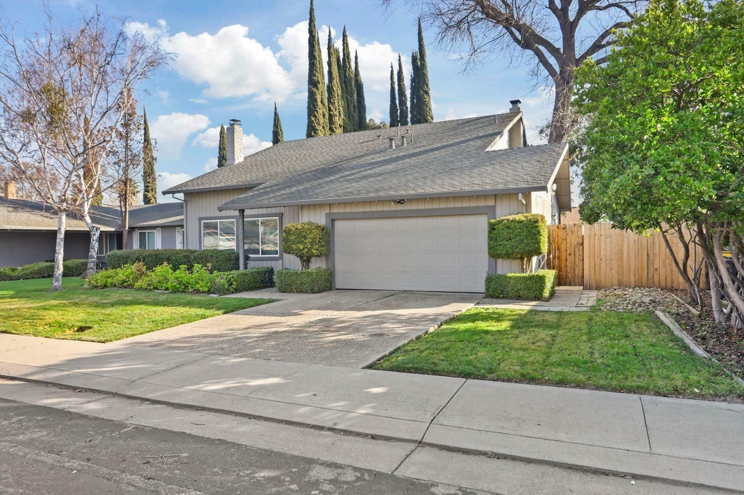 7308 Trousdale Place  Stockton CA 95207 photo