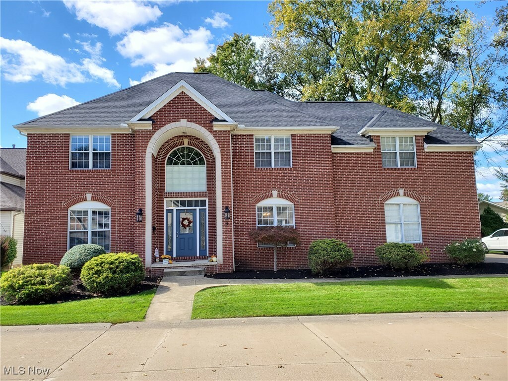 Property Photo: 9 Erin Court OH 44116
