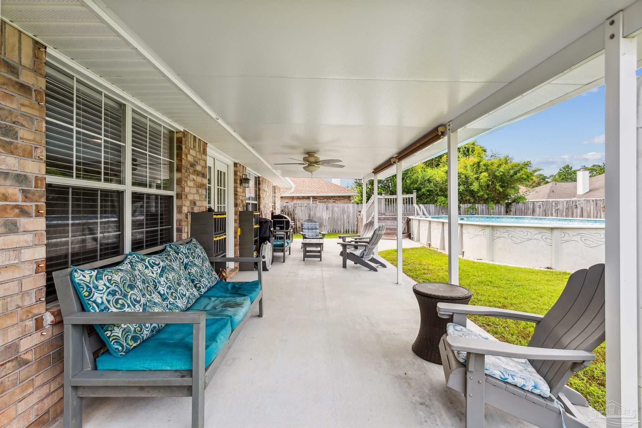 Property Photo:  5110 Chinook Ave  FL 32507 