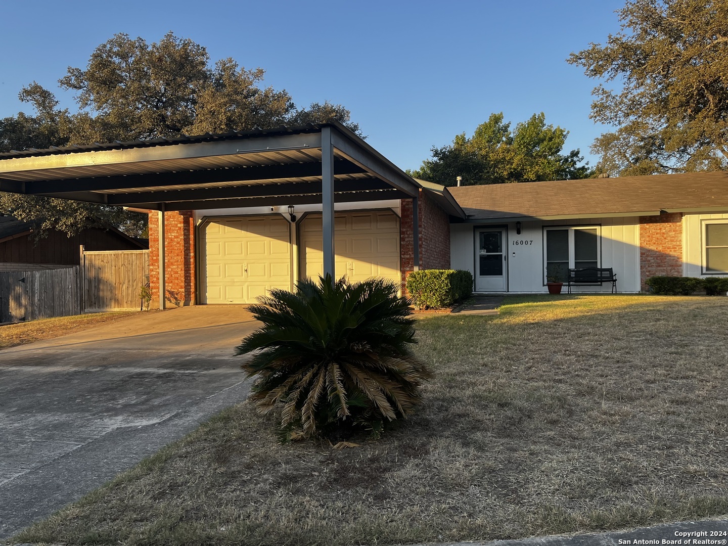 Property Photo:  16007 Eagle Cir  TX 78247 