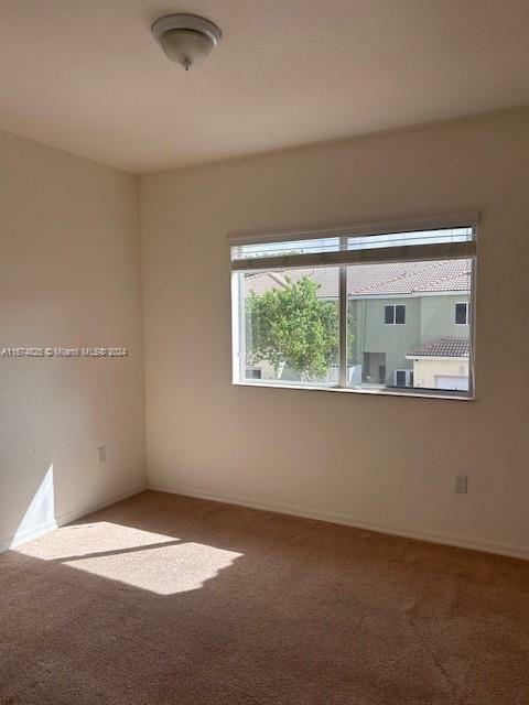 Property Photo:  2350 SE 16th Pl 2350  FL 33035 