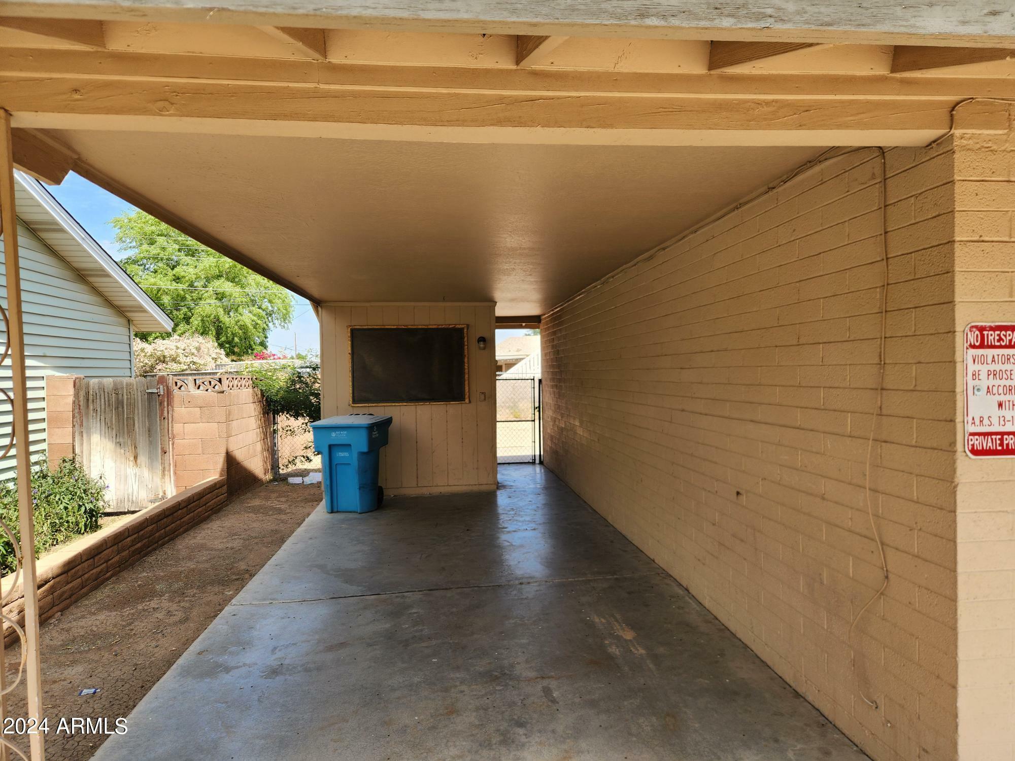 Property Photo:  8431 N 39th Avenue  AZ 85051 