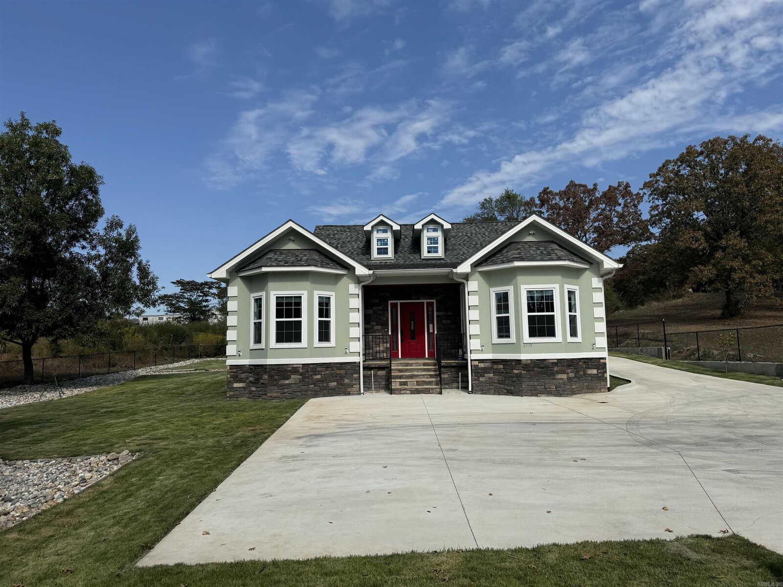 Property Photo: 2559 Spring Street AR 71901
