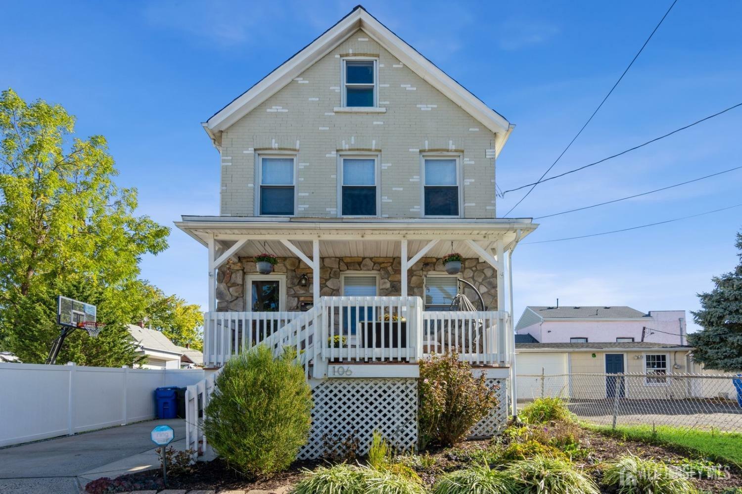 Property Photo:  106 Fairfield Avenue  NJ 08863 