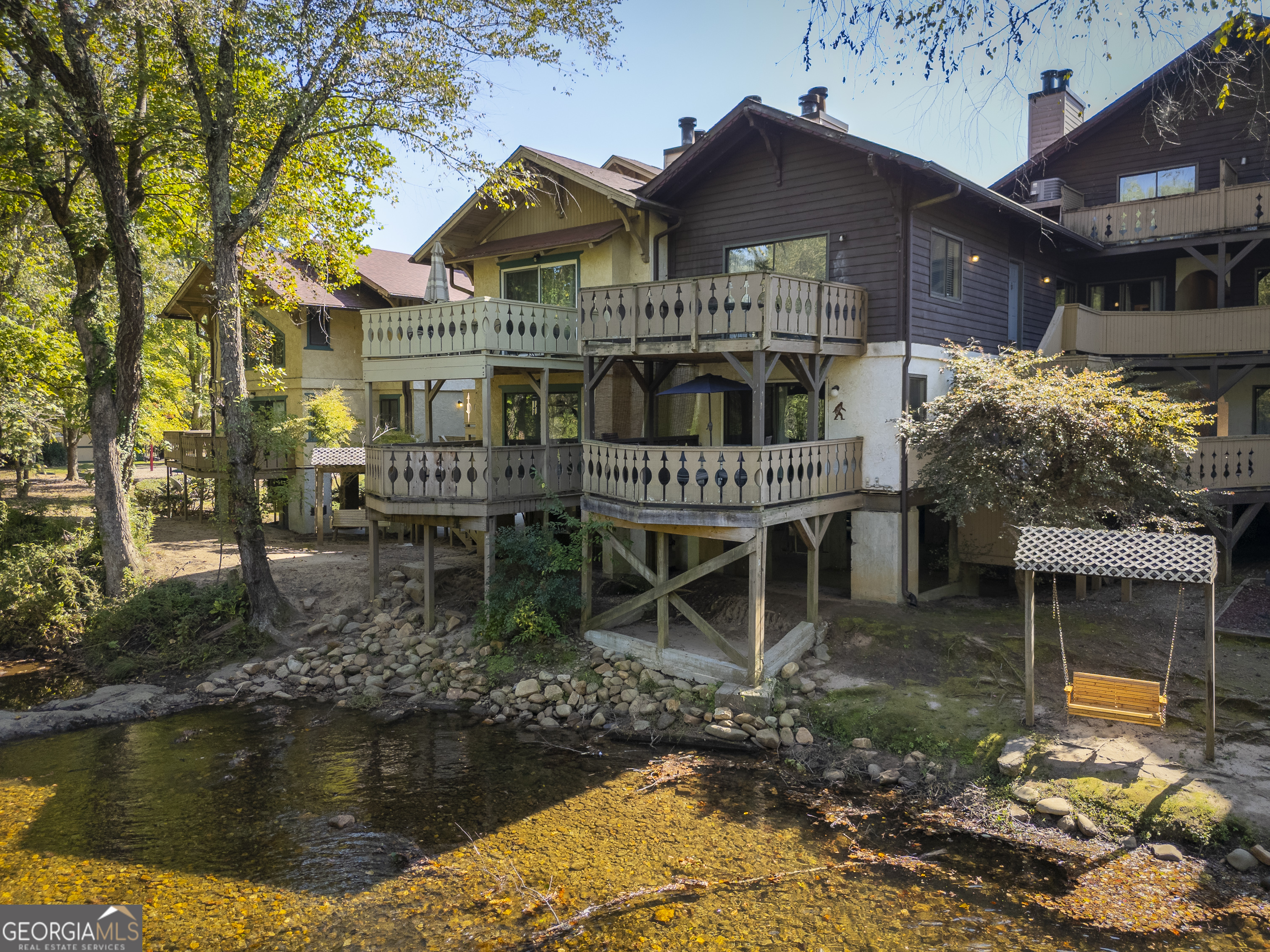 Property Photo: 854 Edelweiss Strasse 404 GA 30545