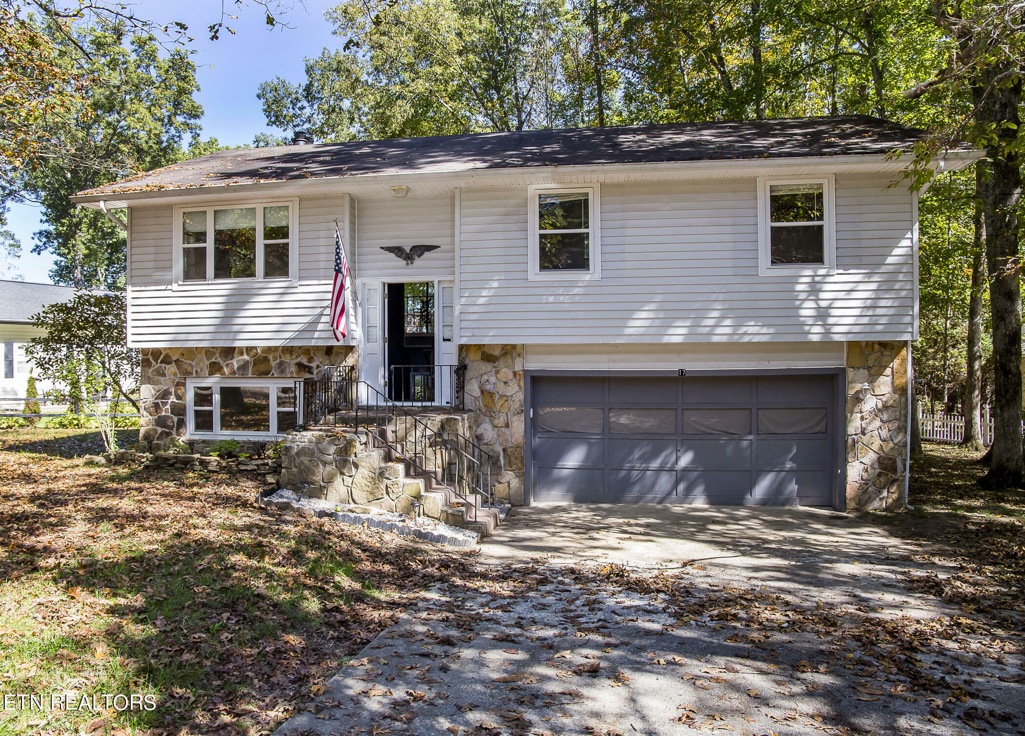 Property Photo:  17 Black Oak Circle  TN 38558 