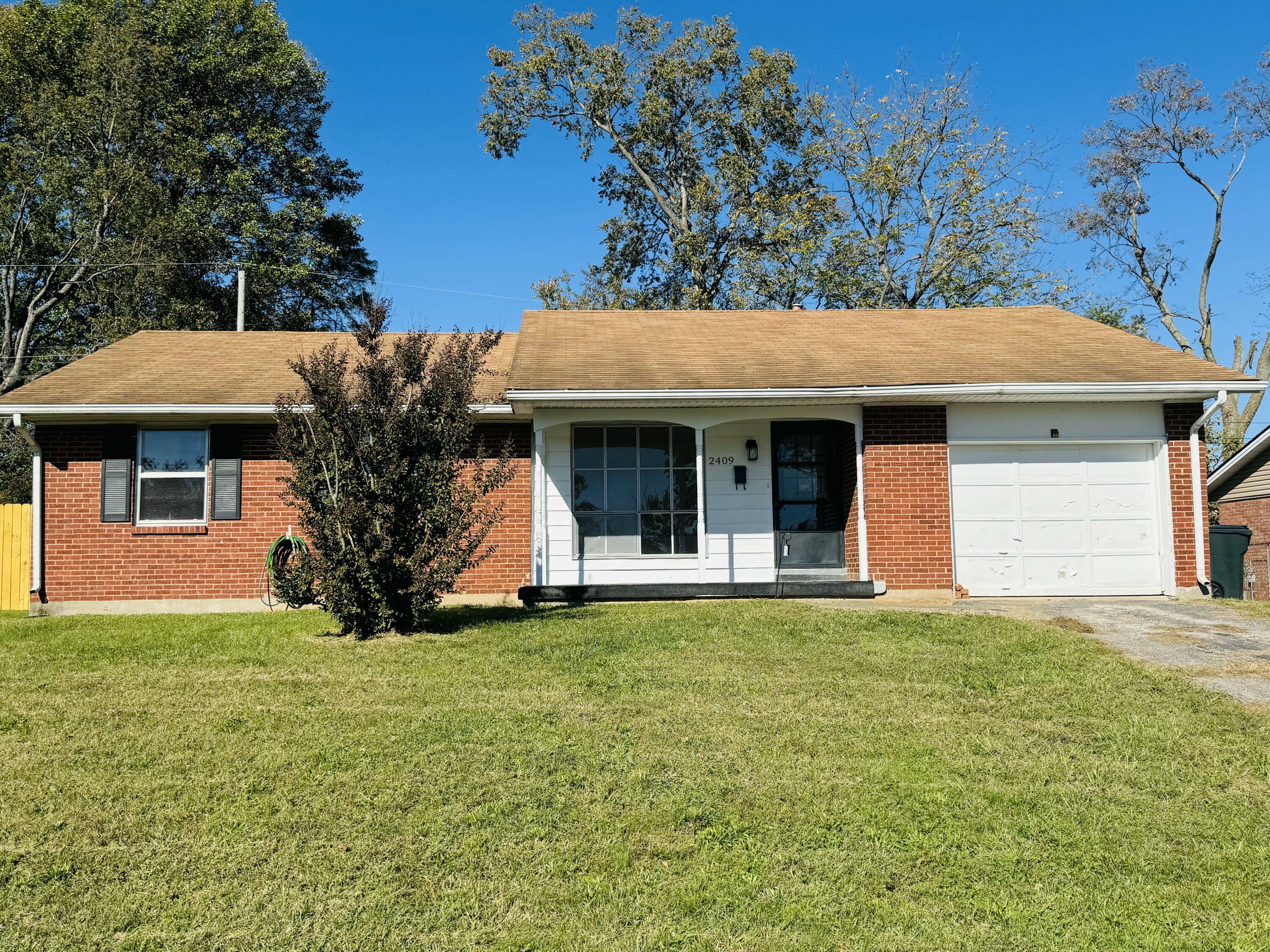 Property Photo:  2409 Reims Road  KY 40504 