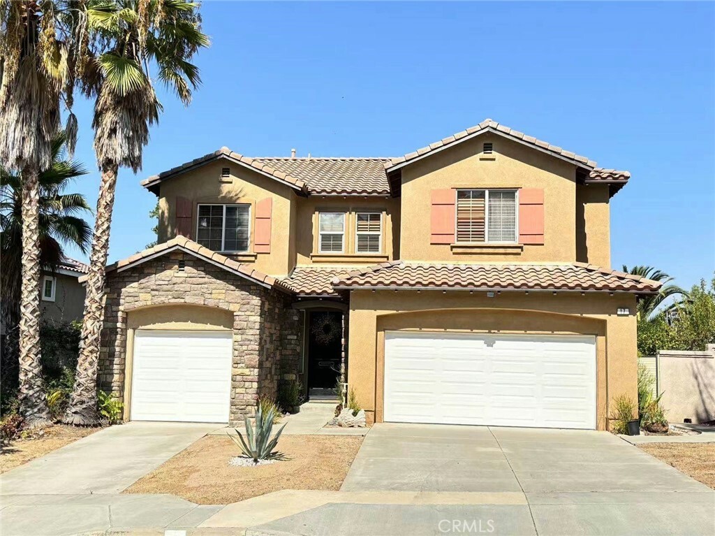 17 Via Scenica  Lake Elsinore CA 92532 photo