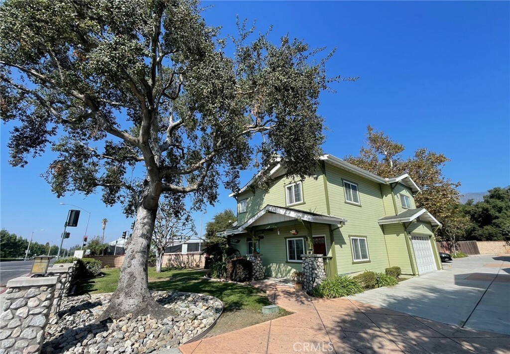 Property Photo:  901 Royal Oaks Drive  CA 91016 