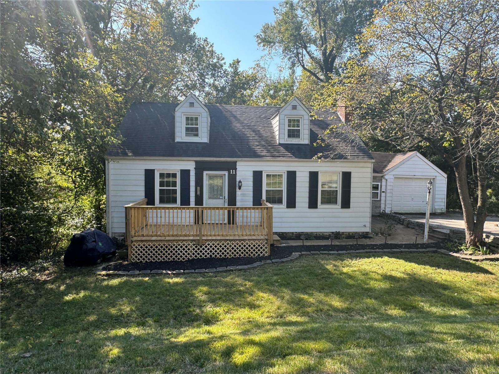 Property Photo: 11 Hilldale Drive IL 62223