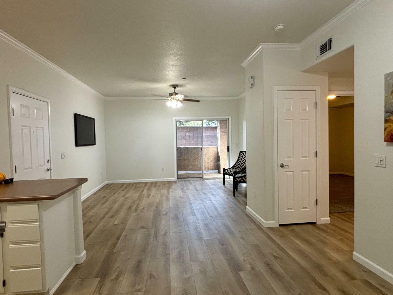 Property Photo:  10001 Woodcreek Oaks Boulevard 1513  CA 95747 