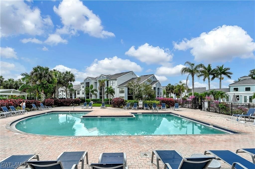 Property Photo:  13625 Eagle Ridge Drive 327  FL 33912 