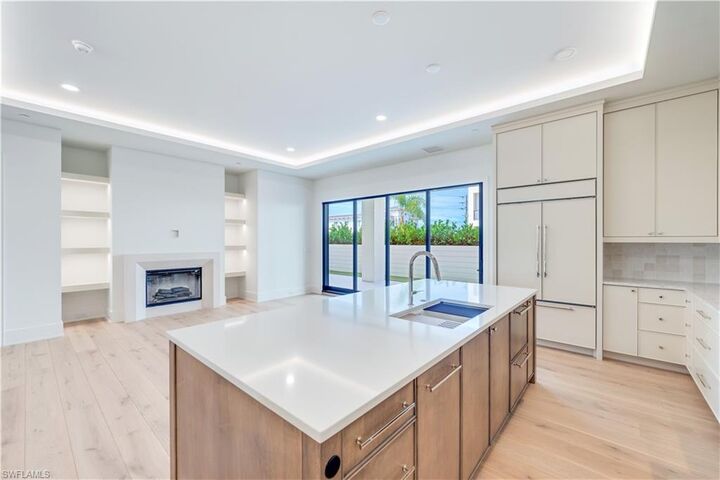 Property Photo:  82 9th St S 205  FL 34102 