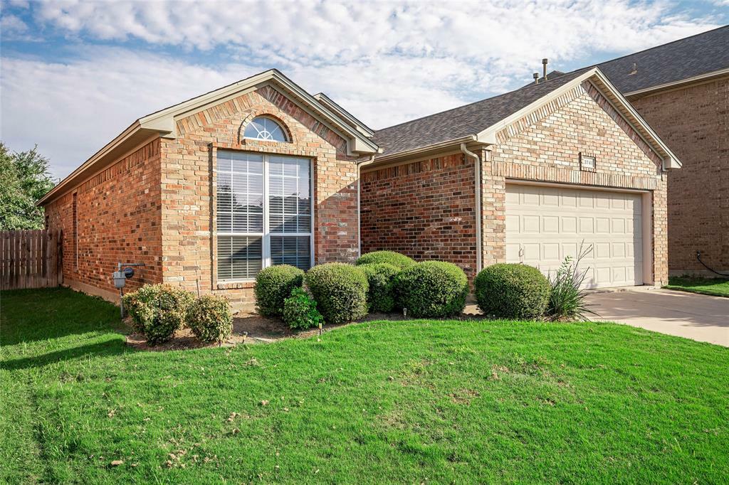 Property Photo:  3741 Brandywine Lane  TX 76244 