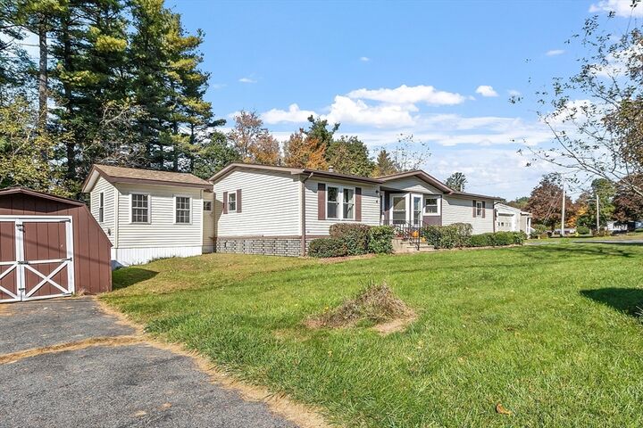 Property Photo:  4 Sunrise Lane  MA 01440 