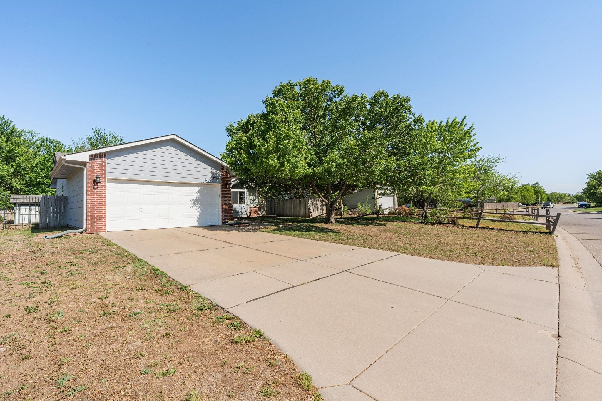 Property Photo:  1730 S Prescott Cir  KS 67209 