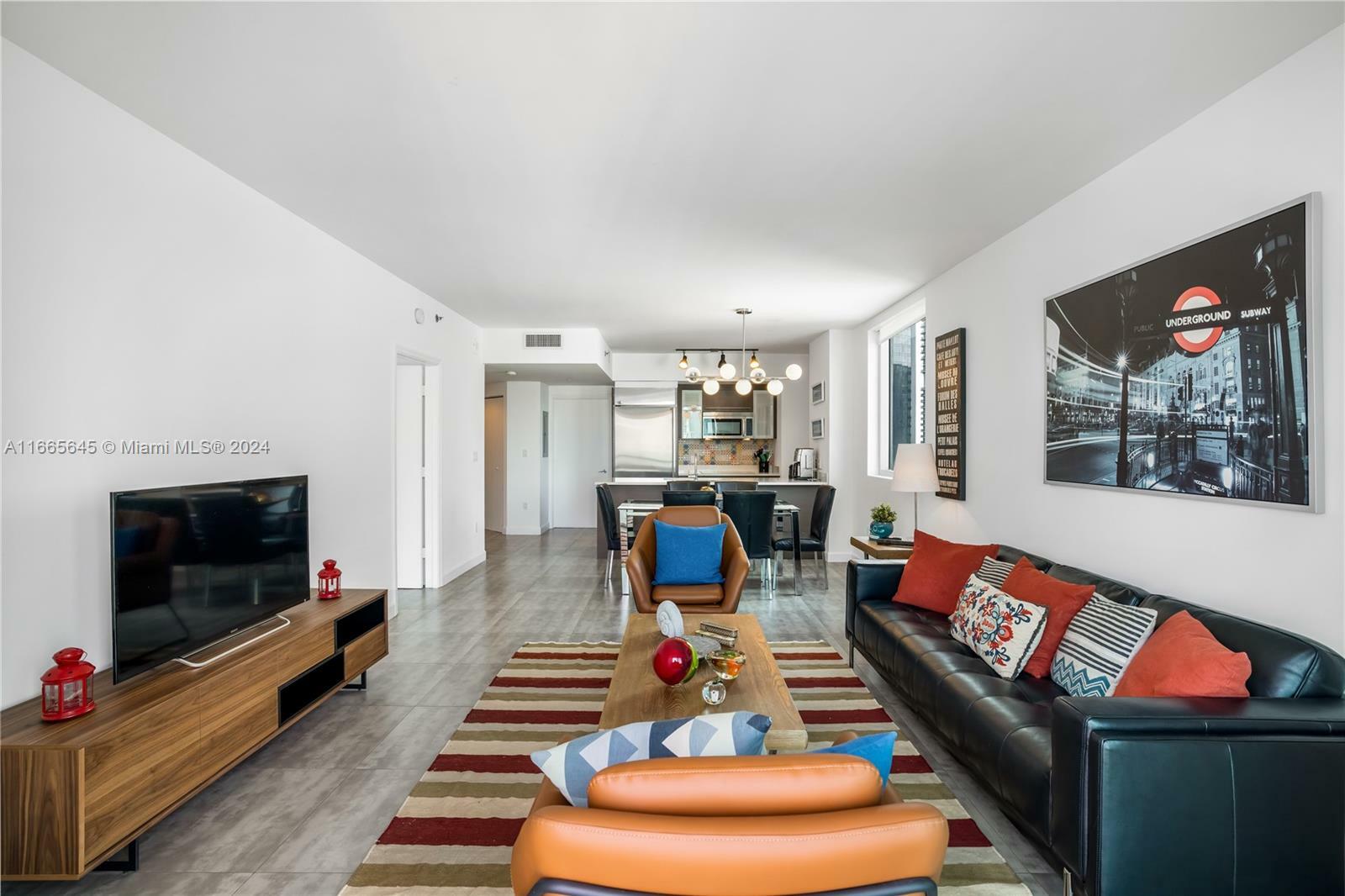 Property Photo:  500 Brickell Ave 3907  FL 33131 