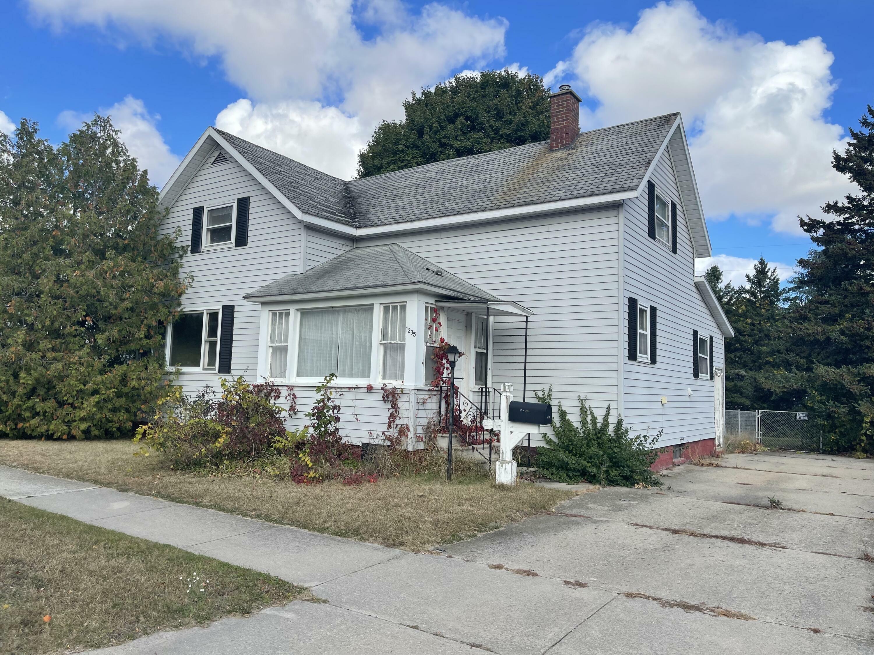 Property Photo:  1235 River Street  MI 49707 