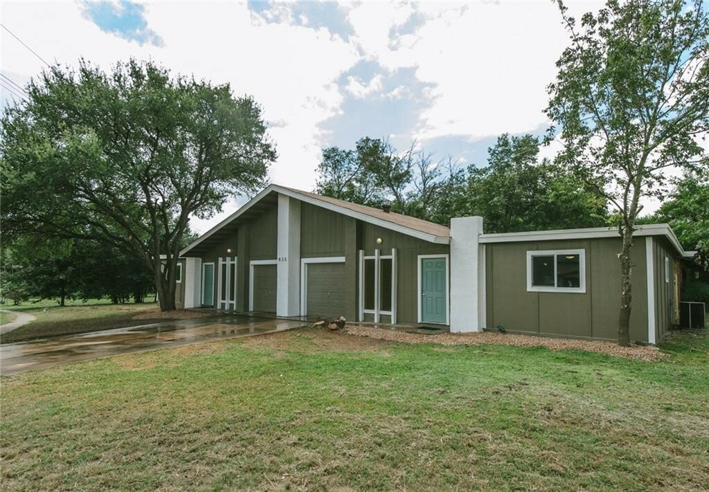 Property Photo:  823-B Sahara Avenue  TX 78745 