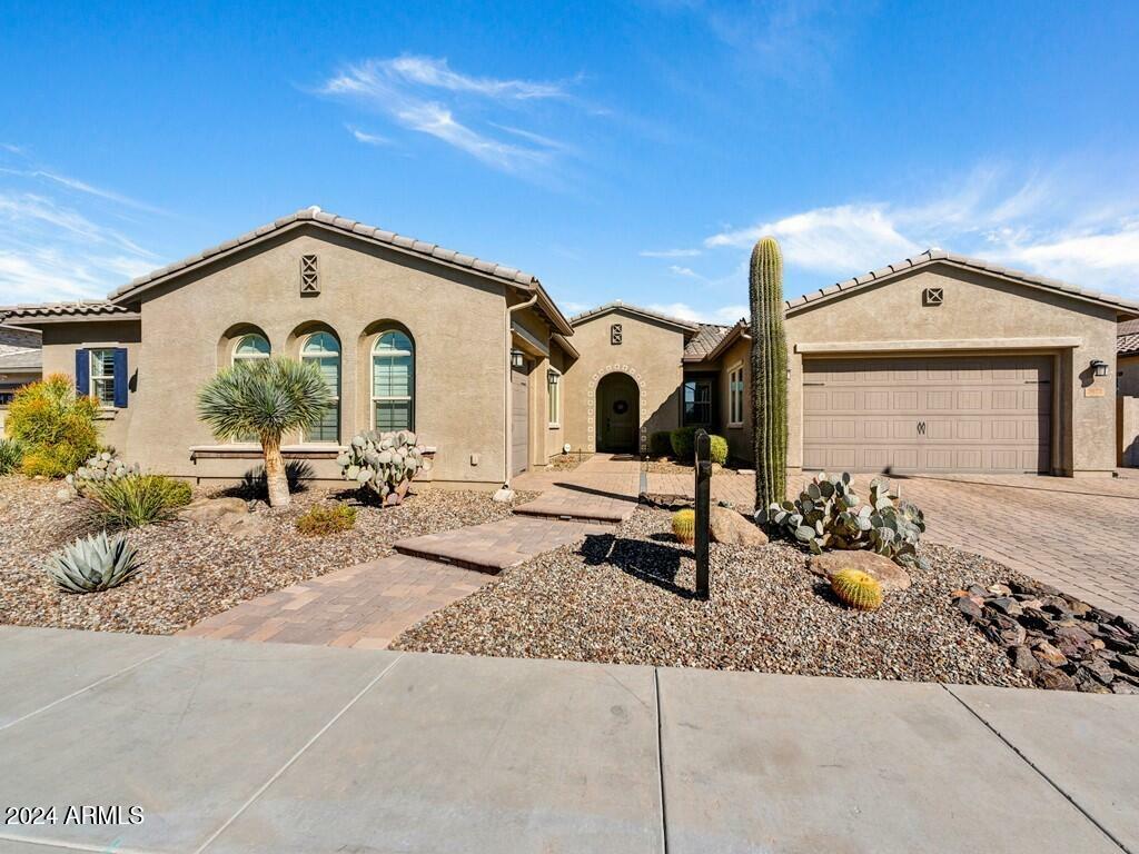 Property Photo:  2072 E Blackhawk Court  AZ 85298 