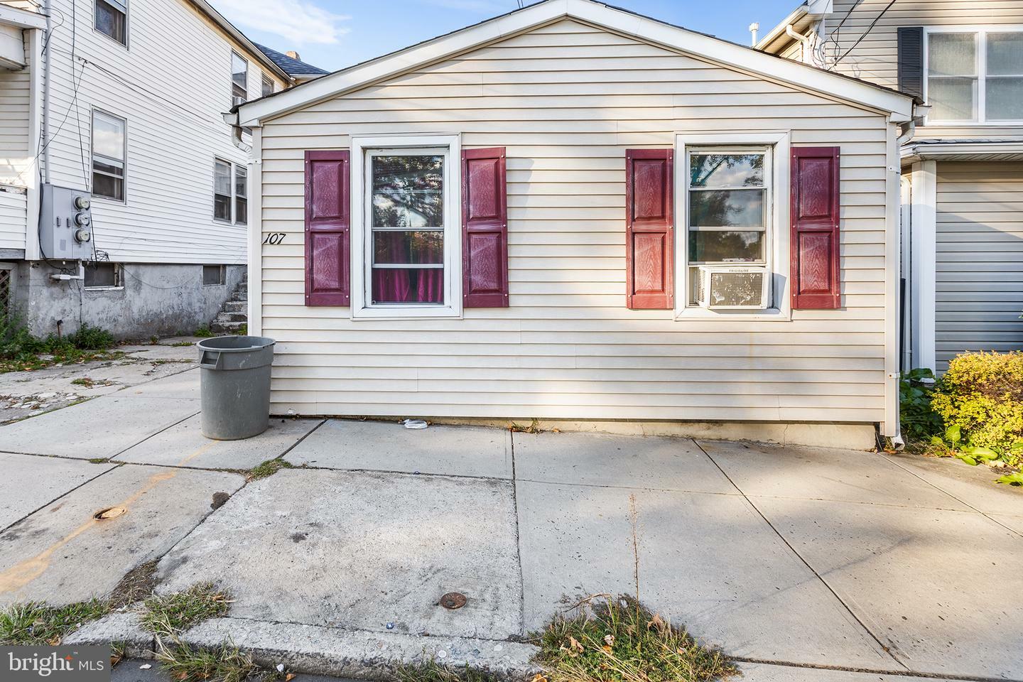 Property Photo:  107 Prospect Street  NJ 08882 