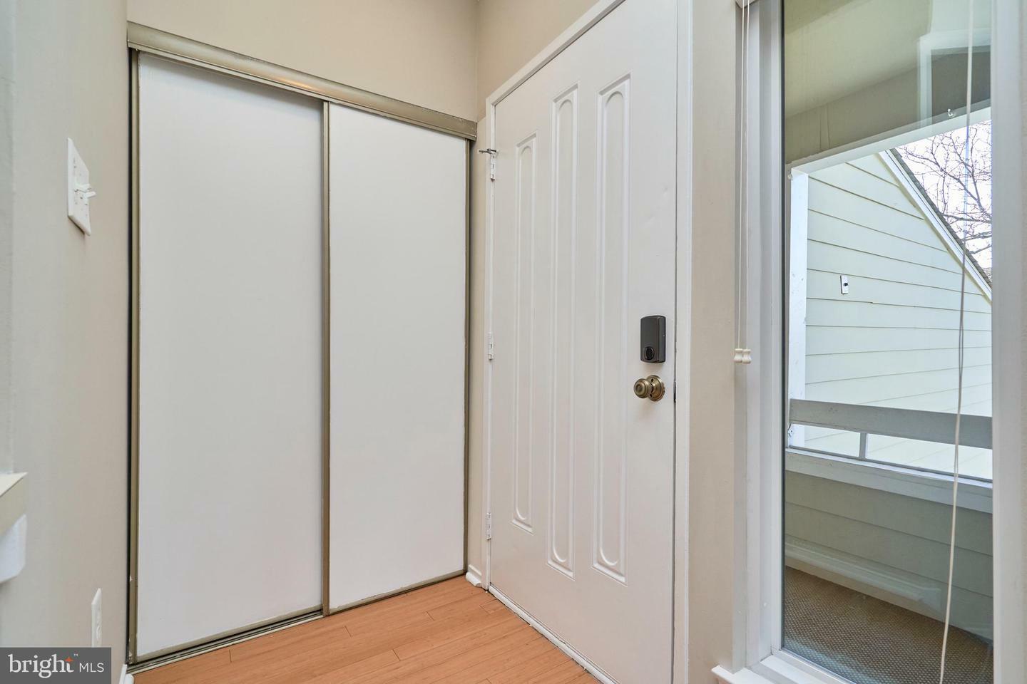 Property Photo:  1970 Villaridge Drive B  VA 20191 