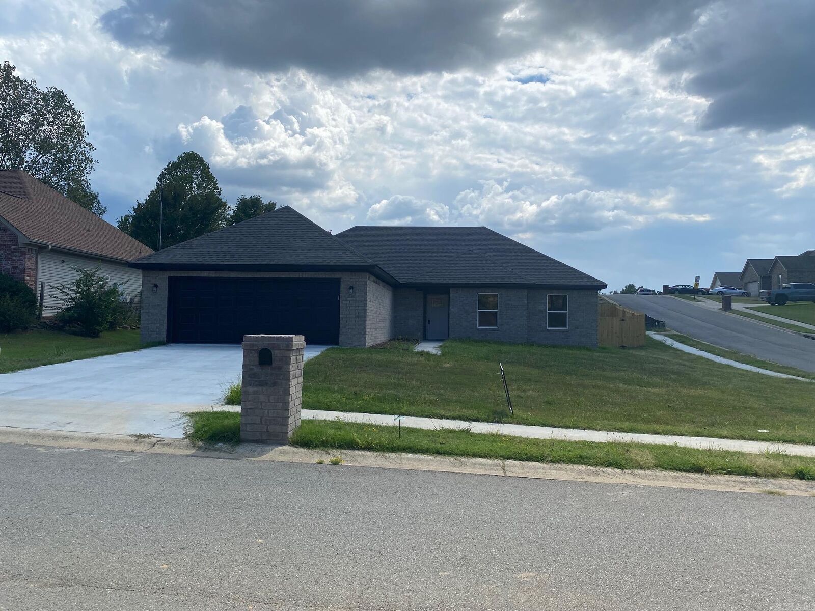 Property Photo:  512 Crepe Mrytle Lp  AR 72023-0421 