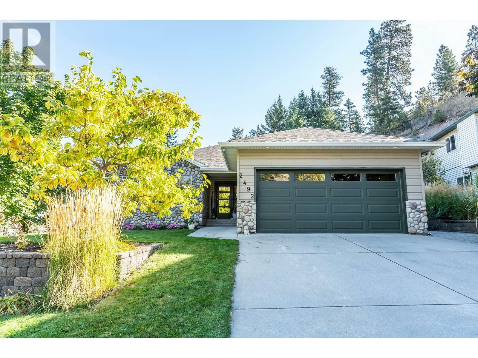 2492 Shannon View Drive  West Kelowna BC V4T 2T3 photo