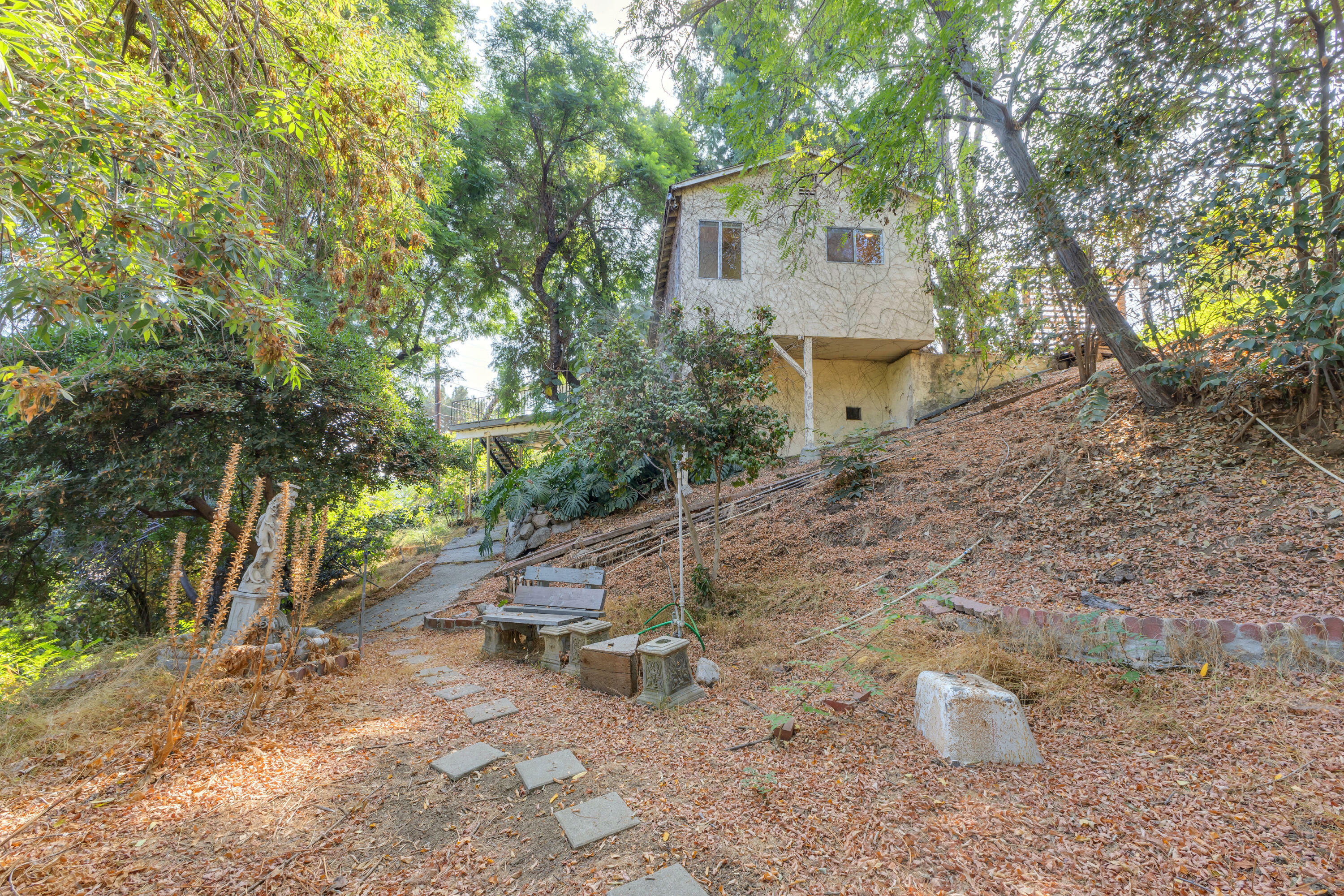 Property Photo:  3936 Roderick Road  CA 90065 