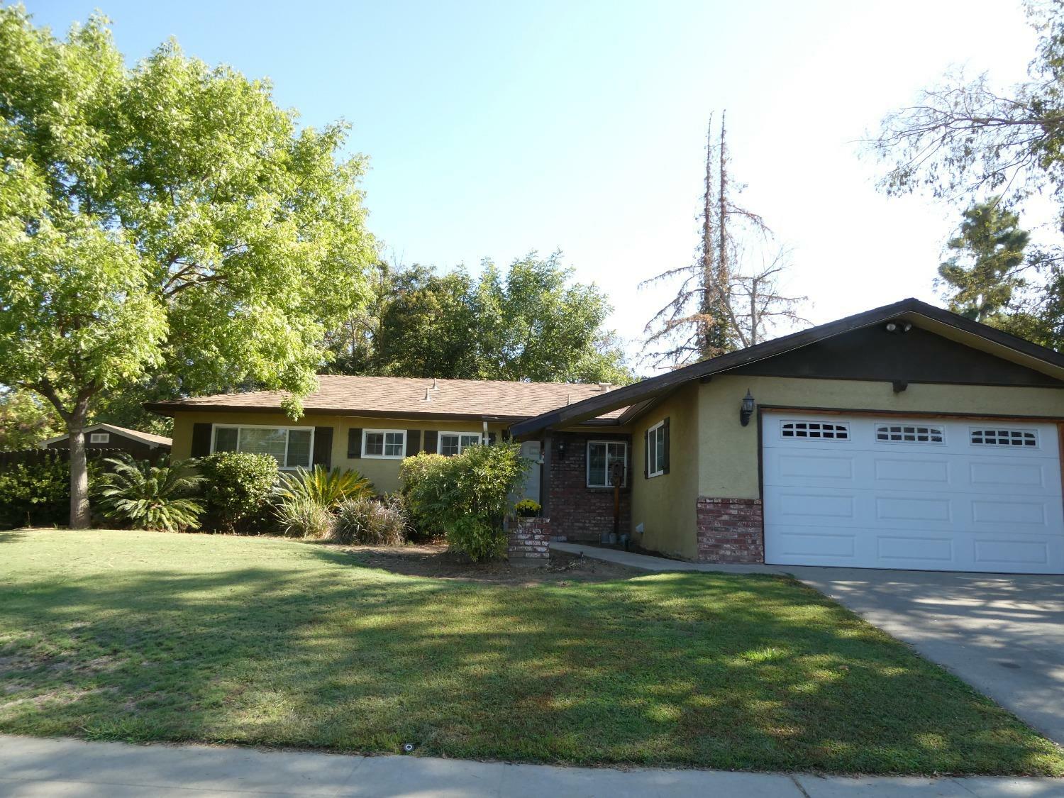 Property Photo:  7396 N Farris Avenue  CA 93711 