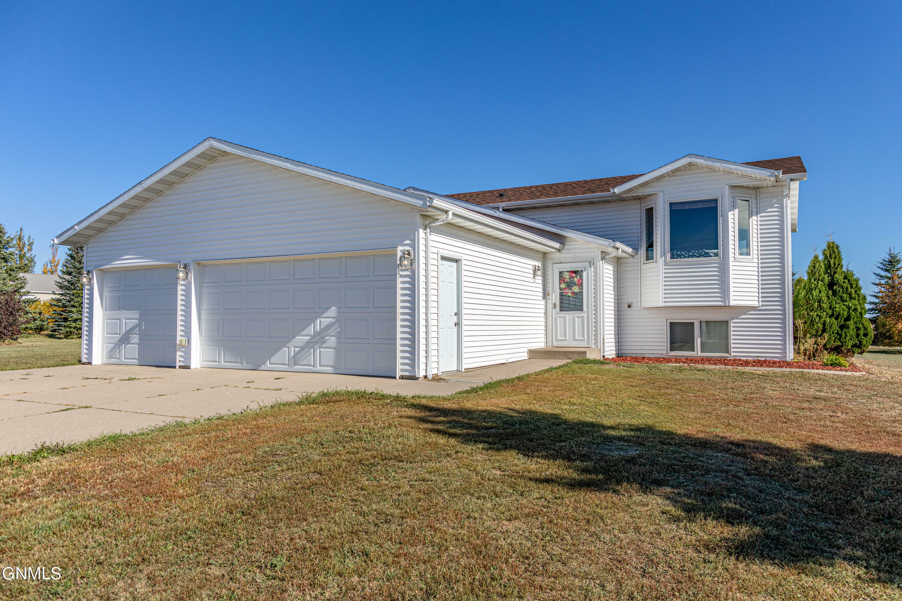 Property Photo:  8521 Caraway Drive  ND 58503 