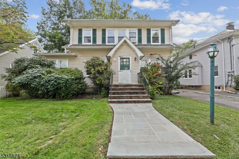 Property Photo:  17 Brook St  NJ 07081 