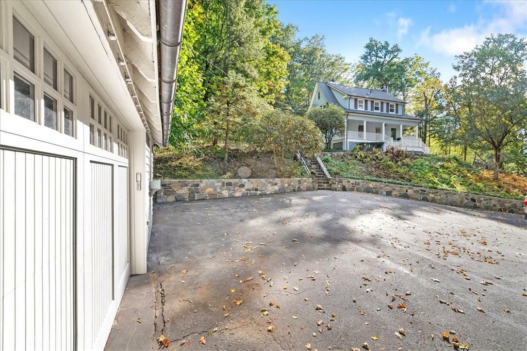 Property Photo:  750 Bedford Road  NY 10570 