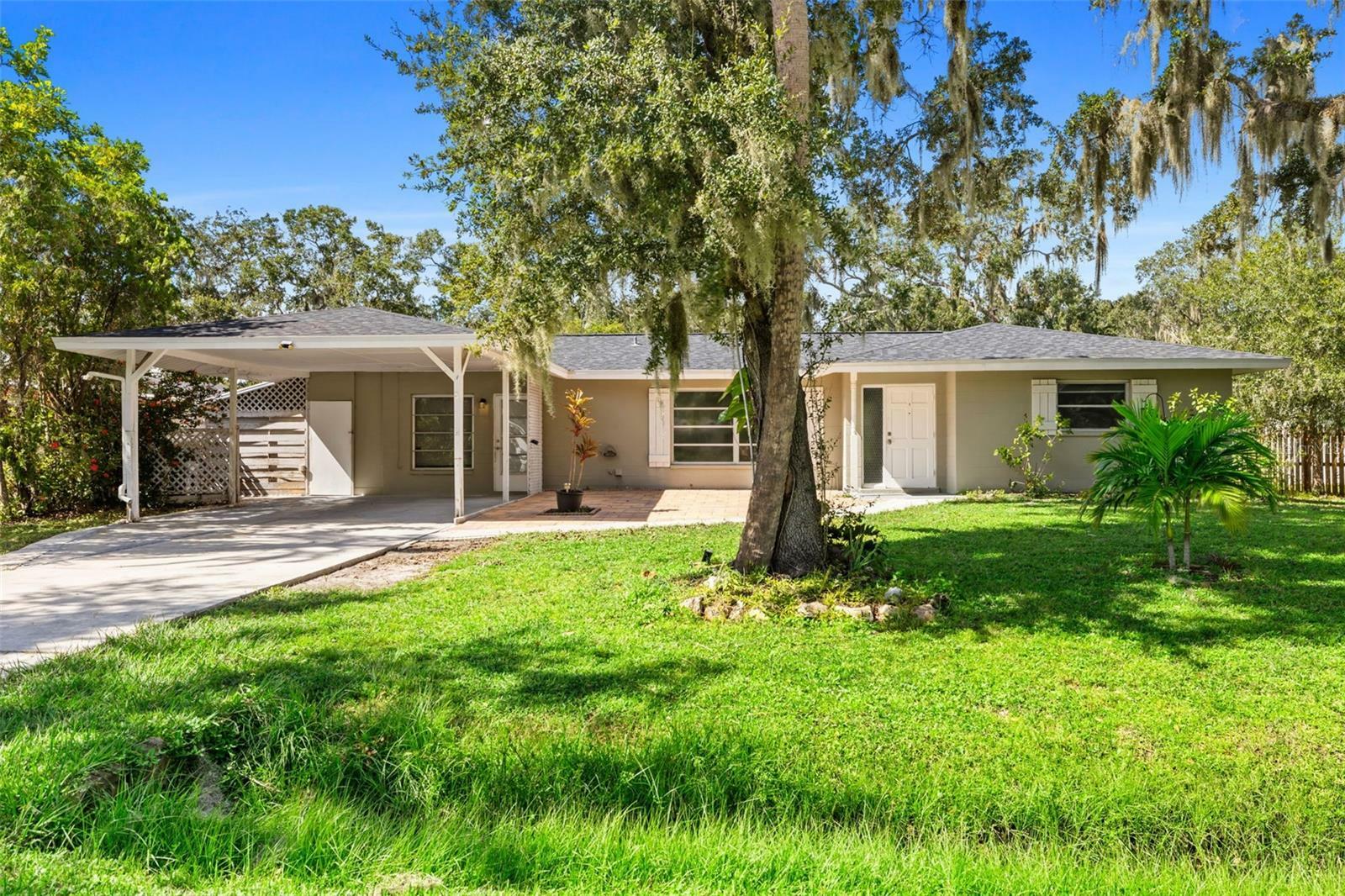 Property Photo:  5413 Capitan Avenue  FL 34235 