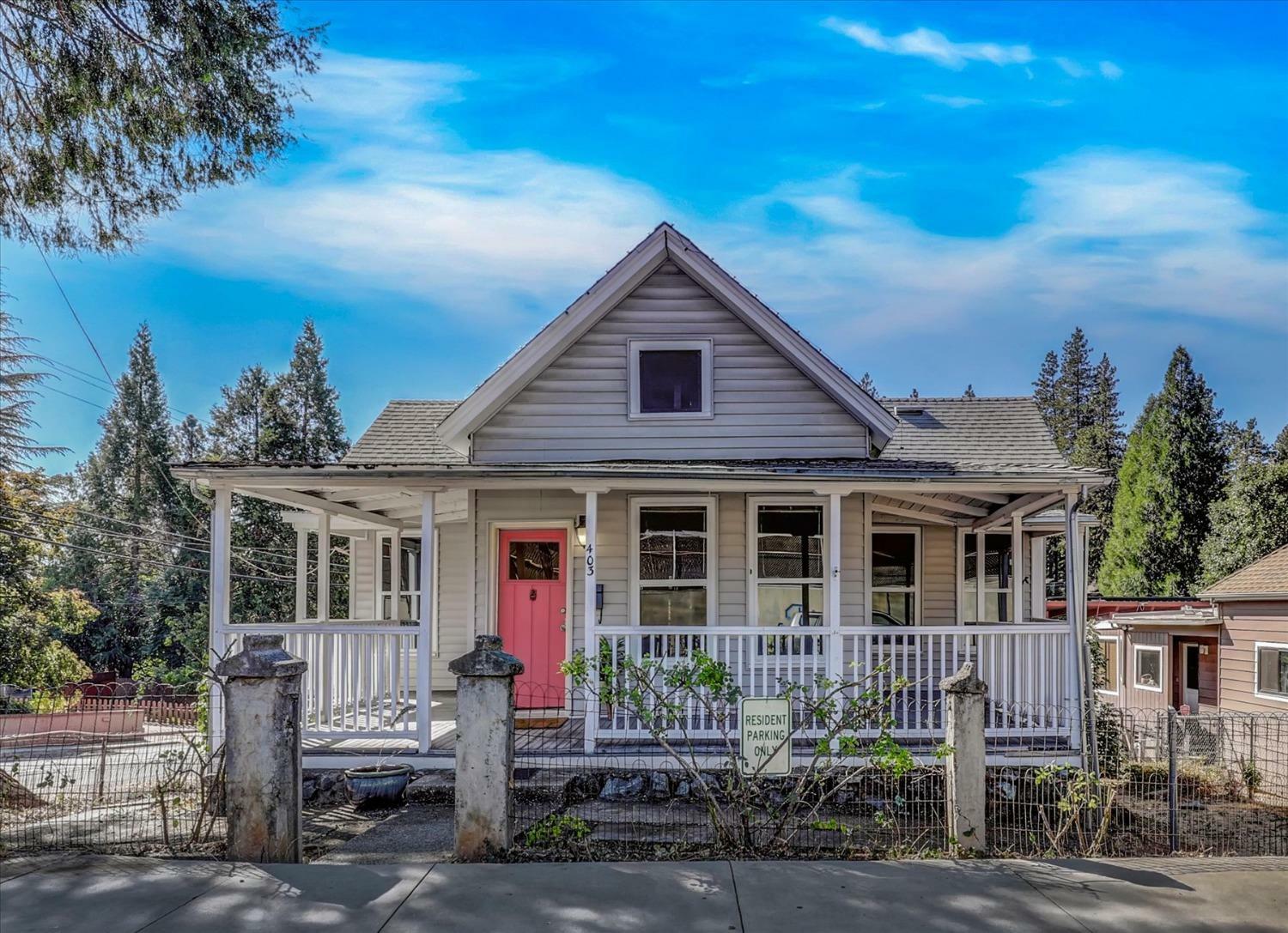 Property Photo:  403 Chapel Street  CA 95945 