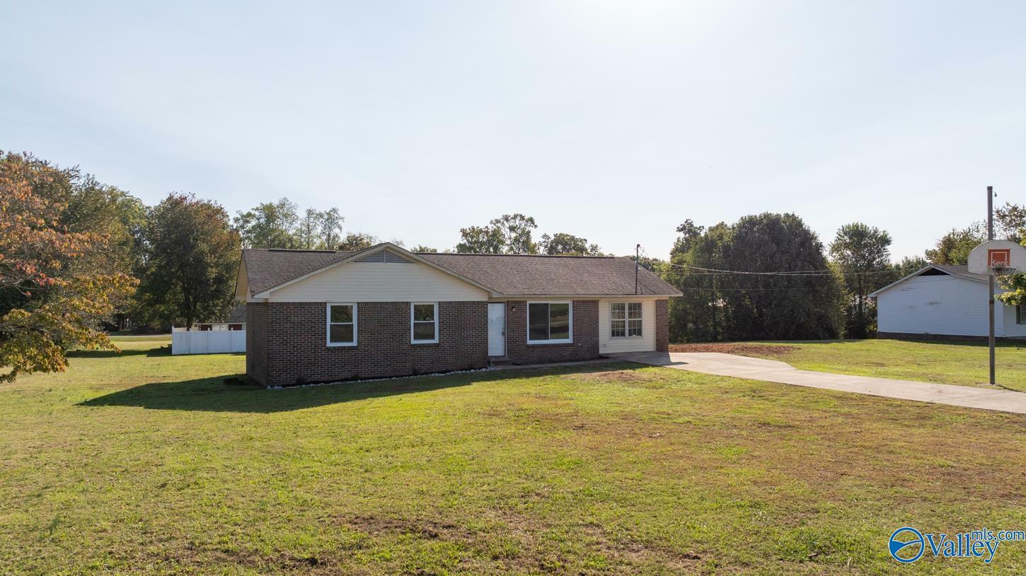 Property Photo:  21124 Clement Gin Road  AL 35613 