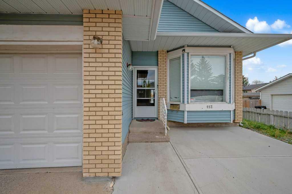 Property Photo:  112 Whitehaven Crescent NE  AB T1Y 6C5 