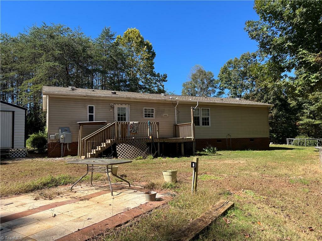 Property Photo:  1110 Cold River Run Road  NC 27053 