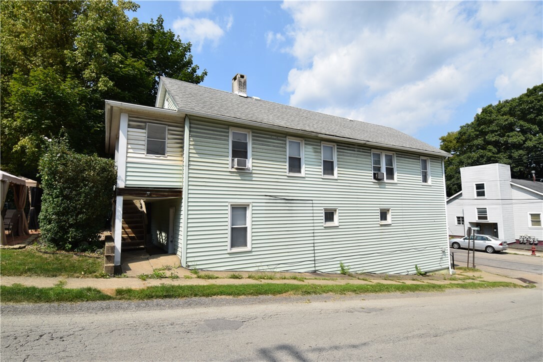 Property Photo:  1201 Irwin Street  PA 15001 