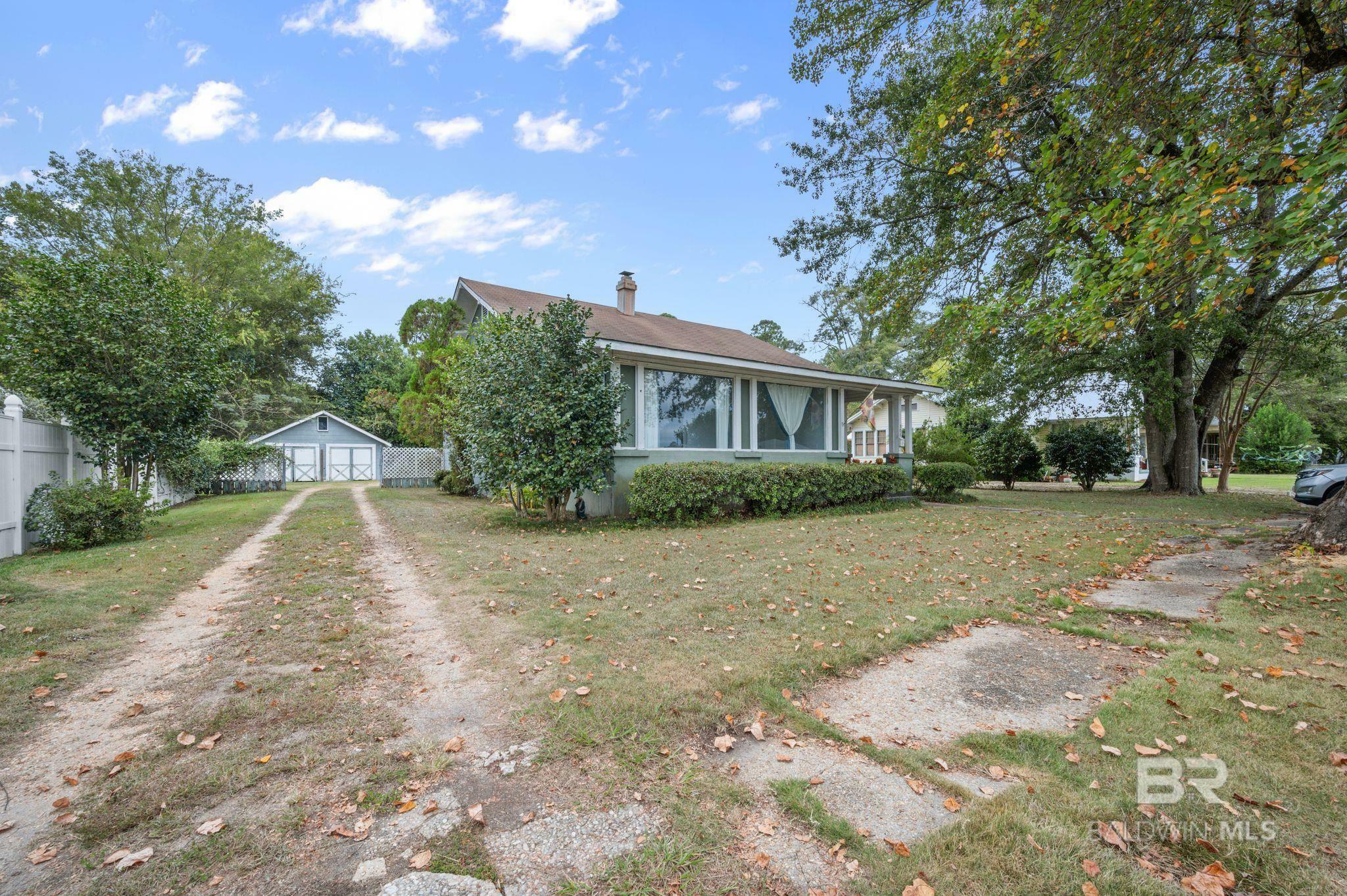 Property Photo:  308 S Presley Street  AL 36502 