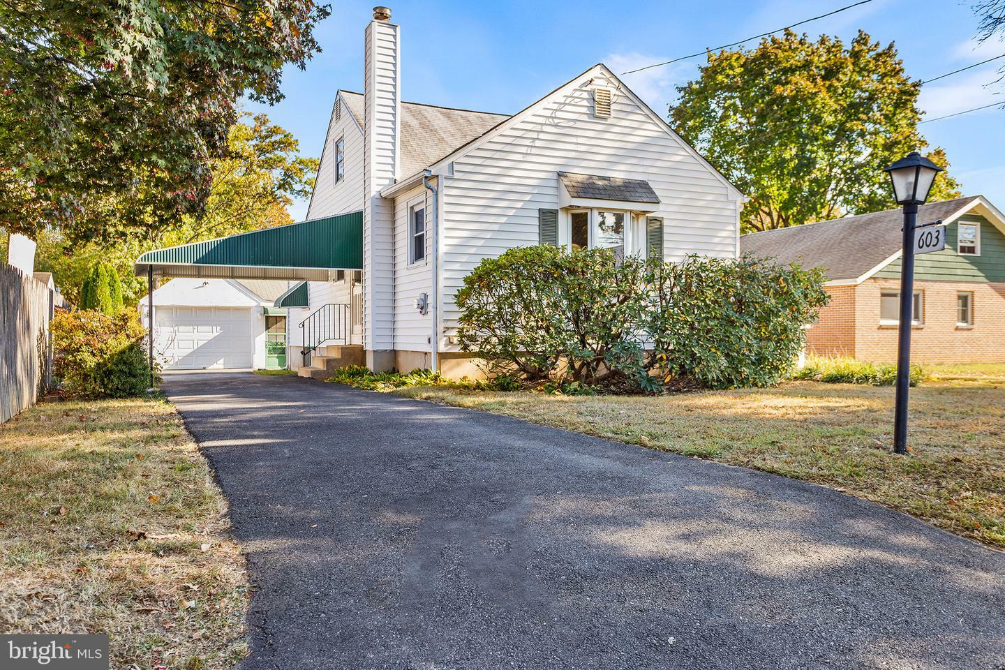 Property Photo: 603 Blakeley Road PA 19086