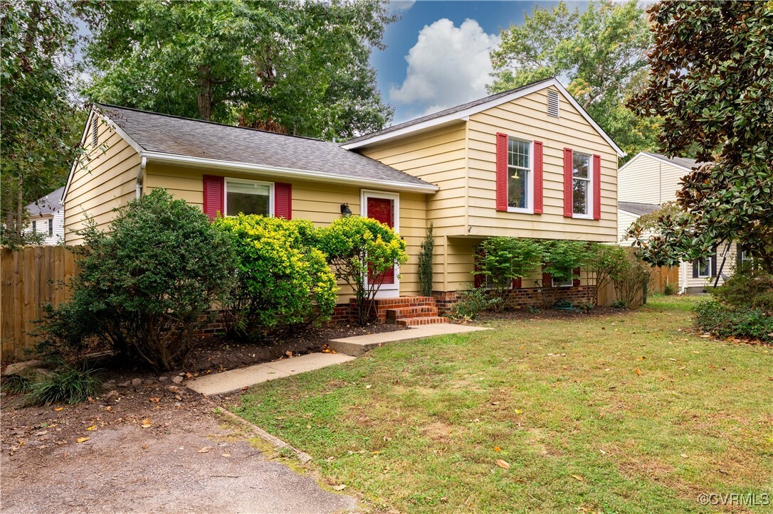 Property Photo:  9415 Broad Meadows Road  VA 23060 