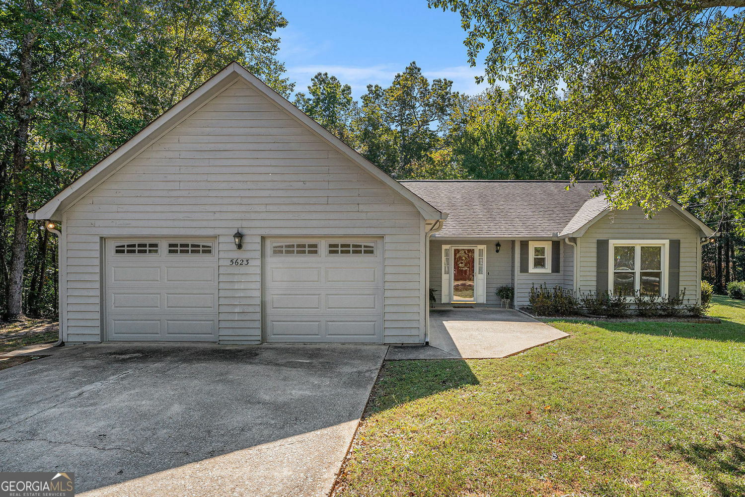 Property Photo:  5623 Yeager Ridge Drive Drive  GA 30135 