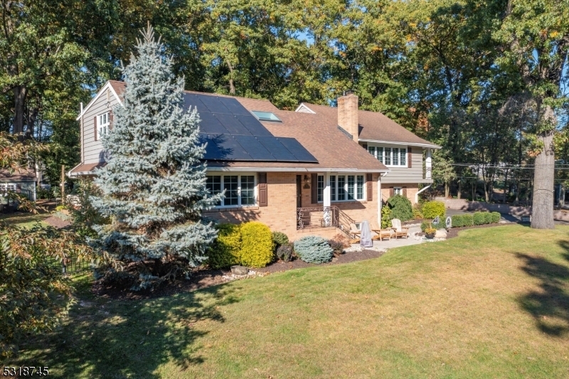 Property Photo:  63 Grandview Dr  NJ 07508 