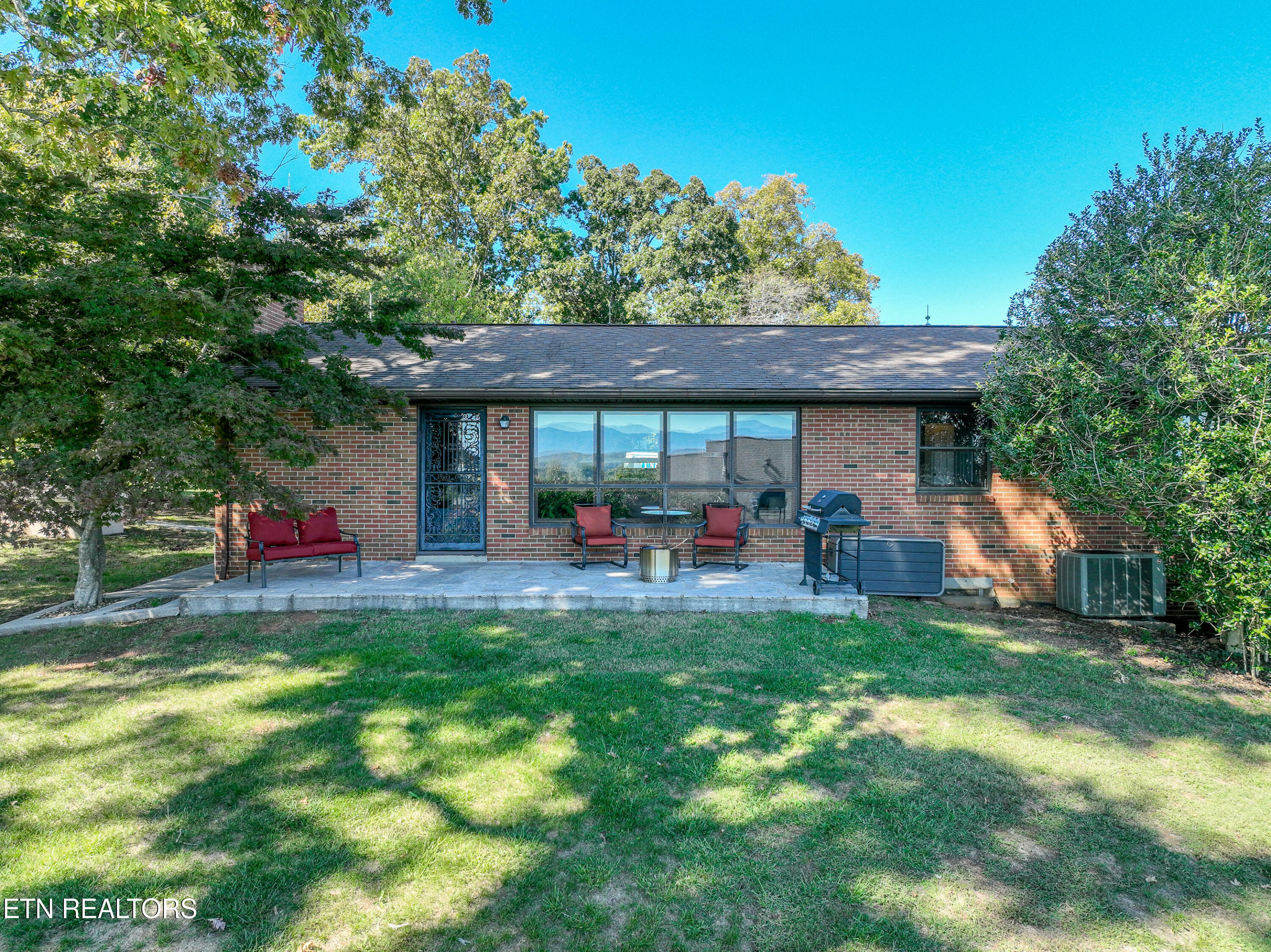 Property Photo:  1209 Walker Rd  TN 37801 