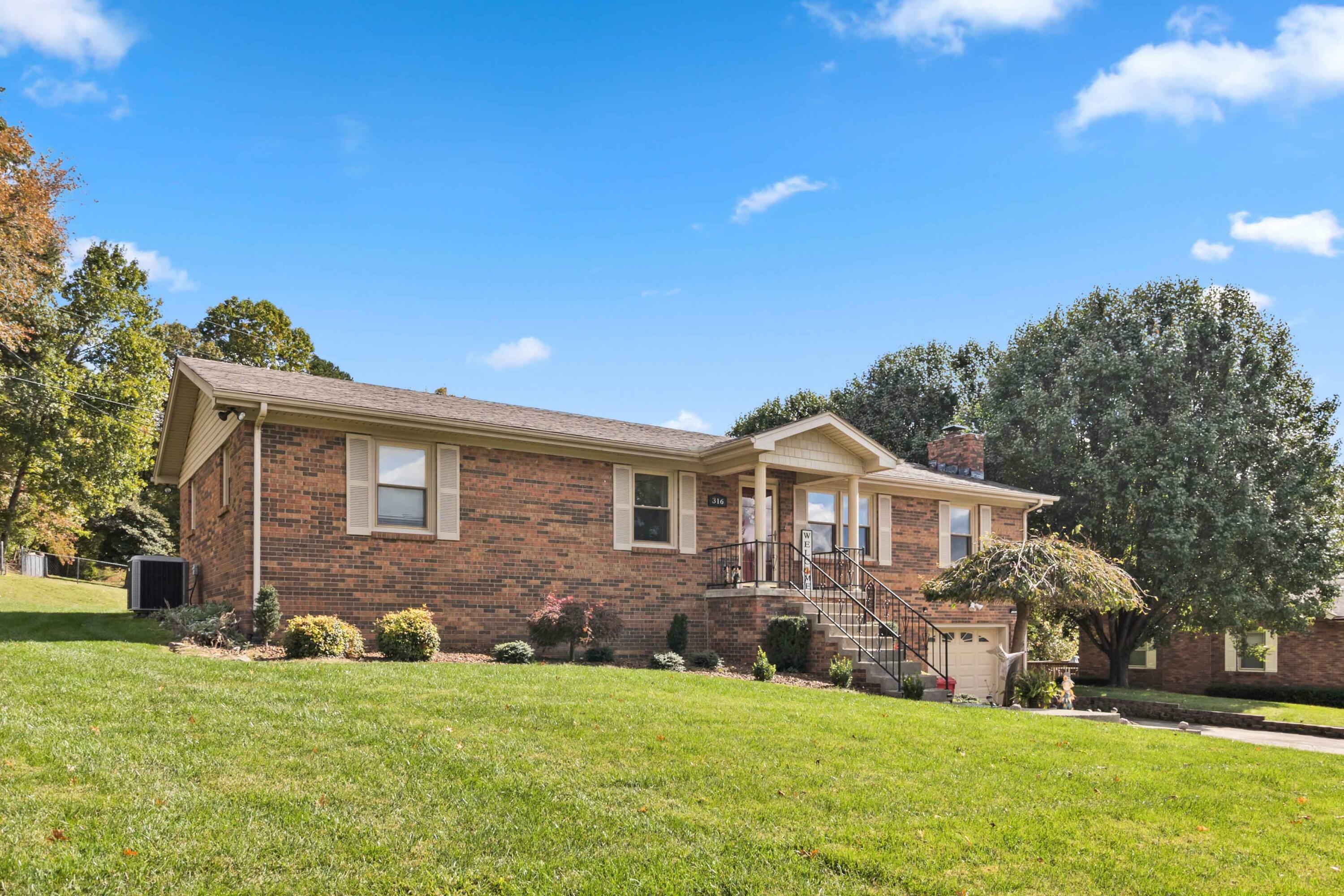 Property Photo:  316 Meadowbrook Drive  KY 40701 