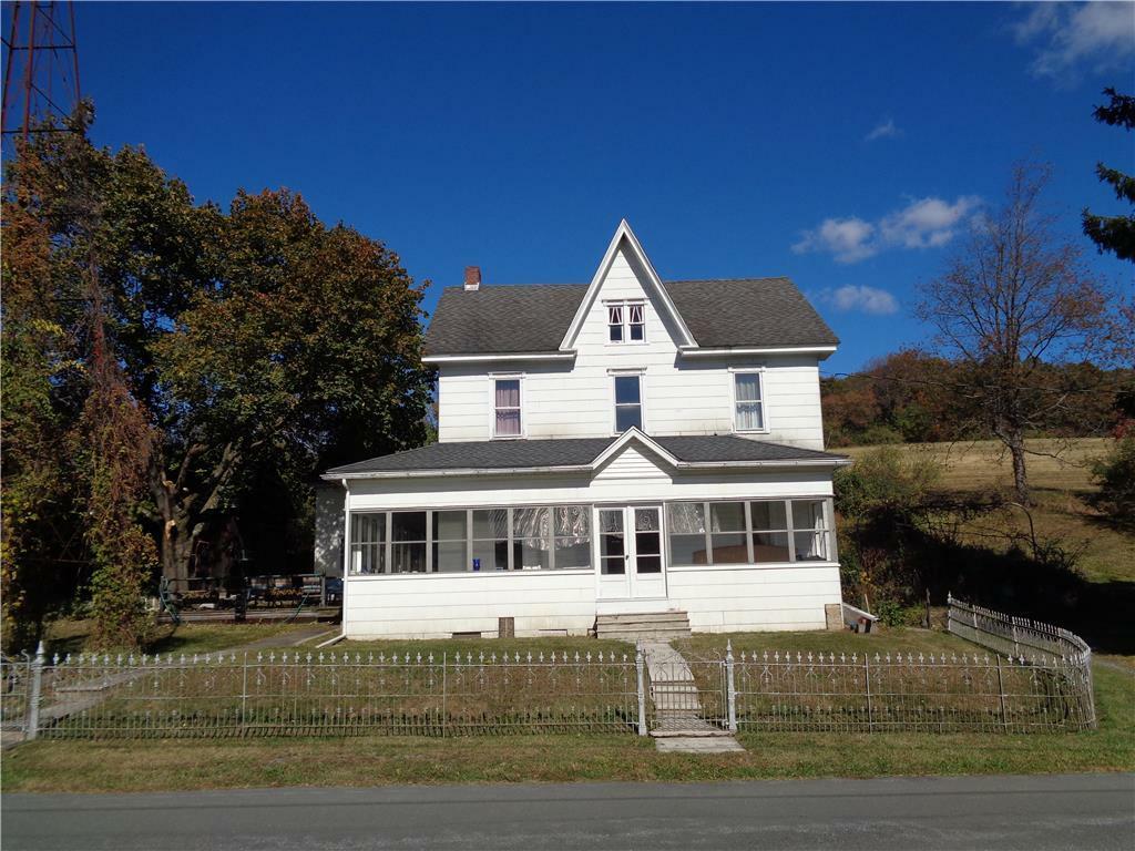 6975 Country Spring Road  Lowhill Twp PA 18066 photo