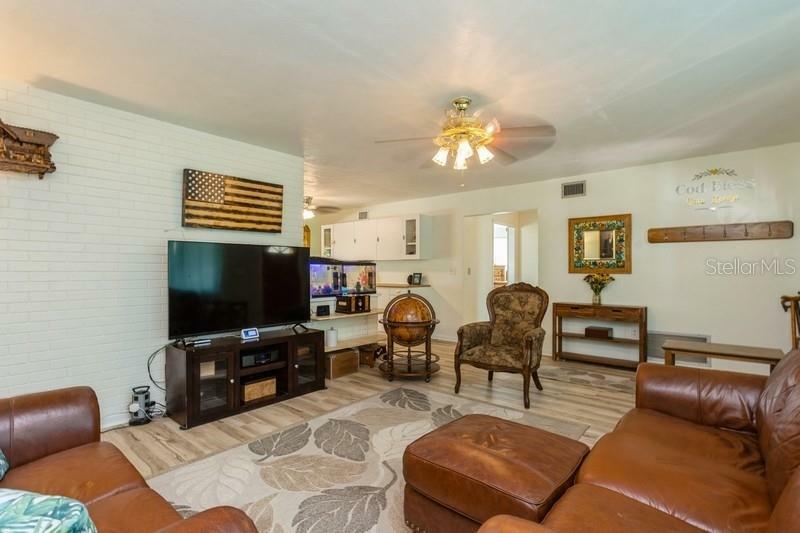 Property Photo:  1576 Jeffords Street  FL 33756 