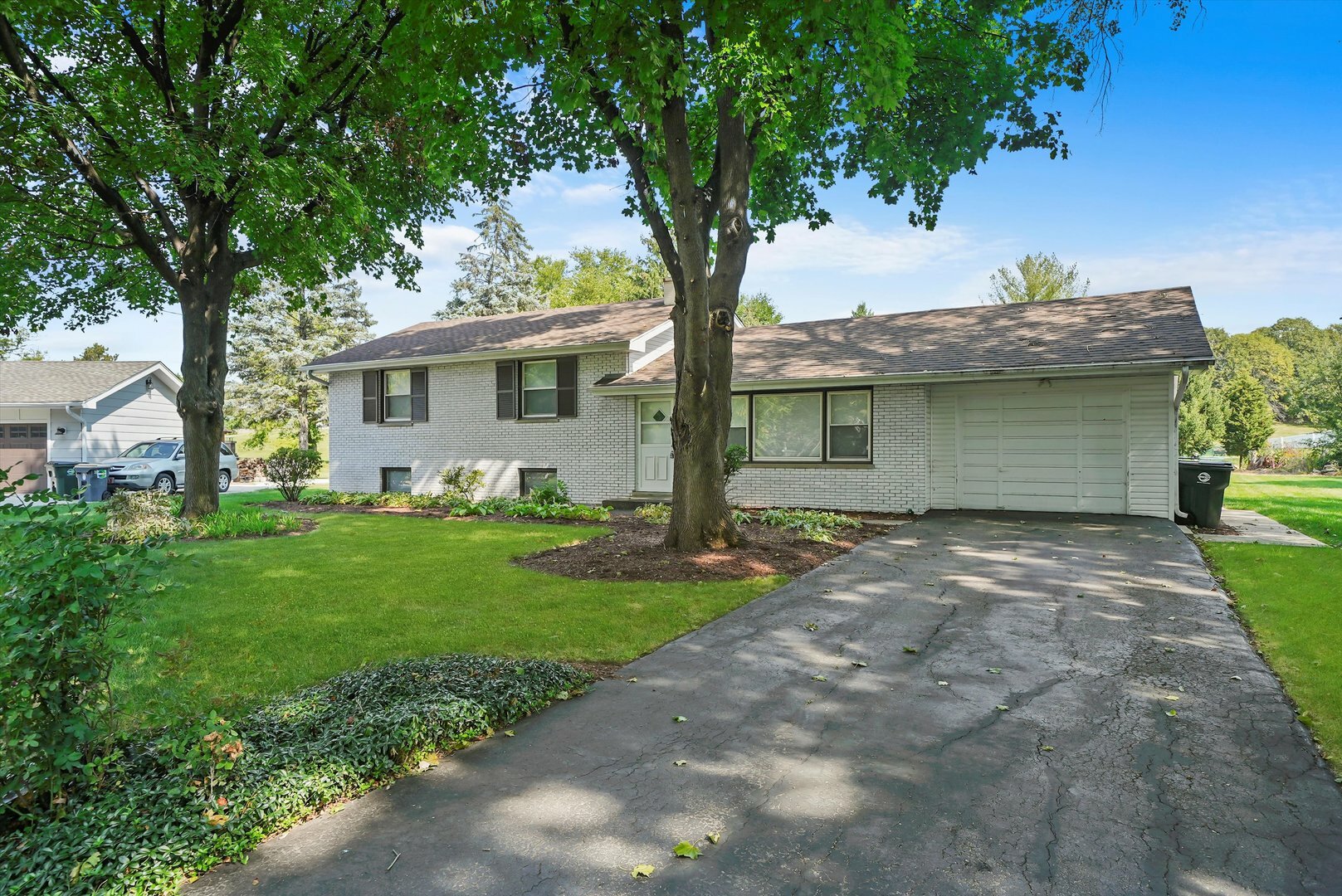 Property Photo:  27W102 48th Street  IL 60563 