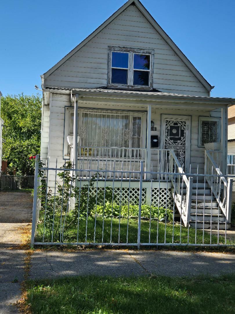 Property Photo:  8546 S Lowe Avenue  IL 60620 